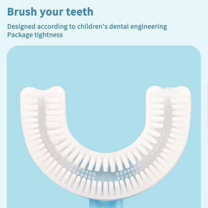 Detail view of the small head of a kids toothbrush, suitable for small mouths.
