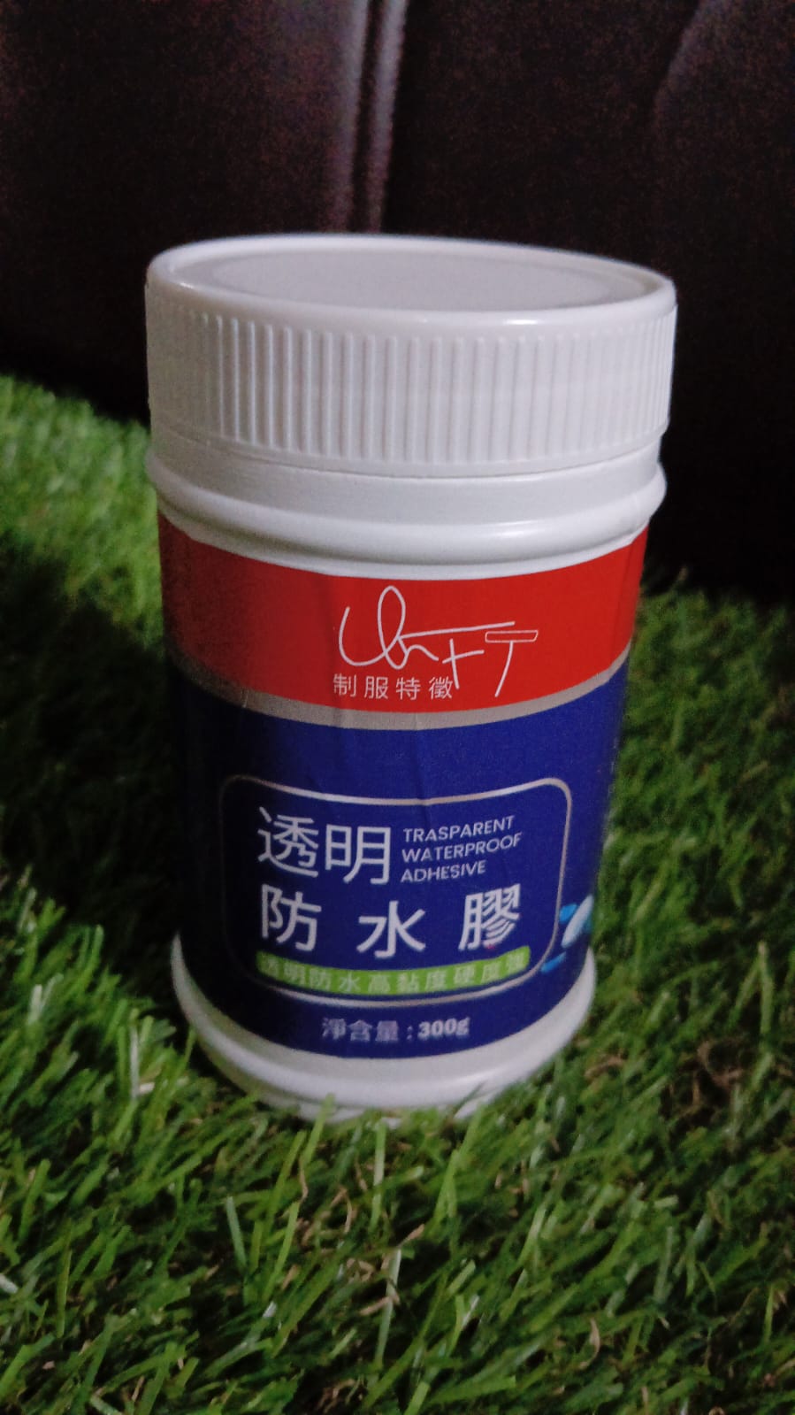 Craftily Transparent Waterproof Sealant Glue showing its clear, non-yellowing formula.