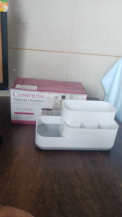 Another angle of the clear organizer showing its dimensions.