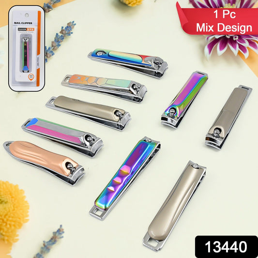 Close-up of the stainless steel folding nail clippers showcasing a mix design.